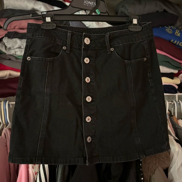 American Eagle Outfitters Dresses & Skirts - American eagle black jean skirt